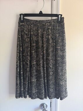 LuLaRoe Black Floral Circle Skirt with Cream Accents